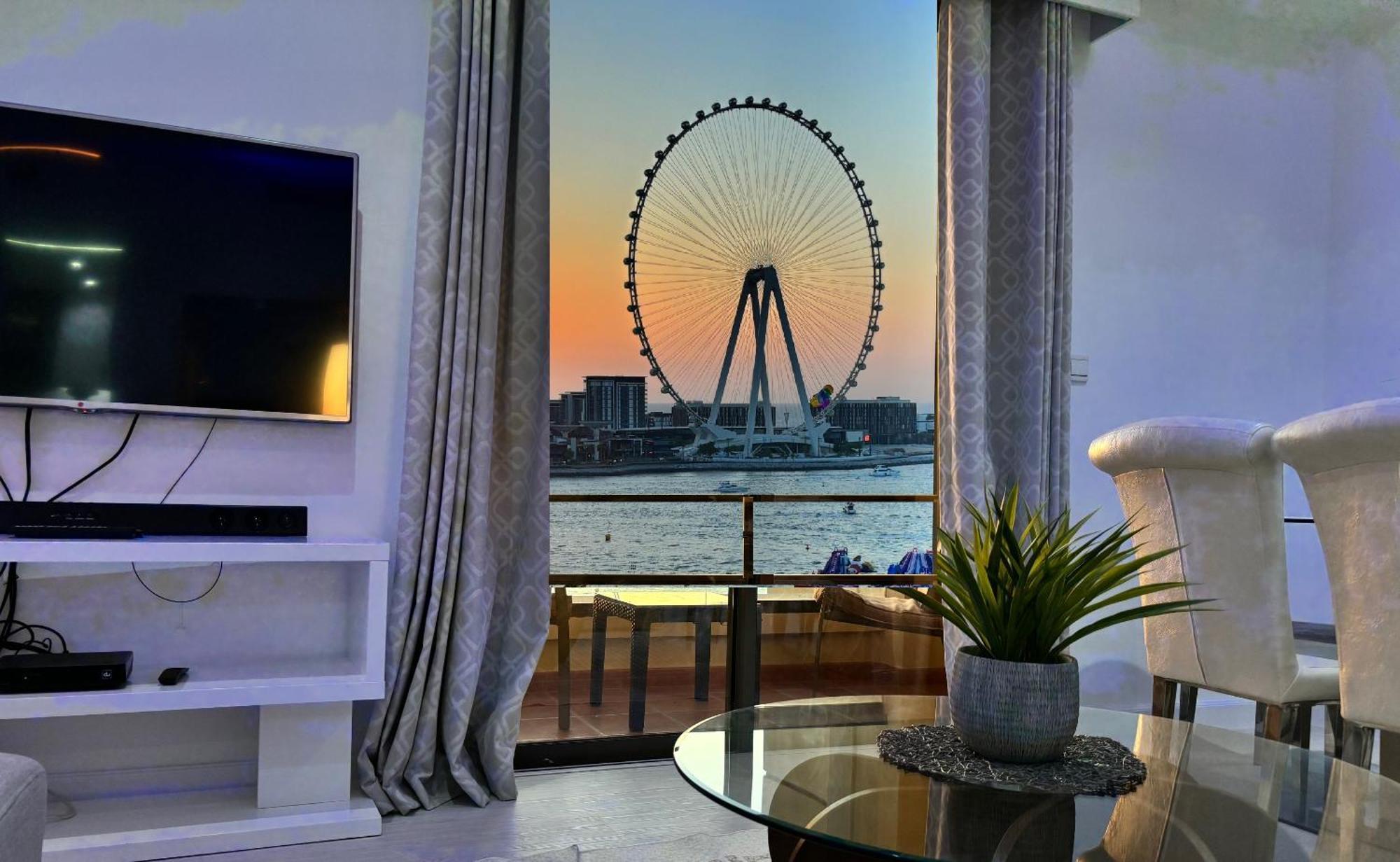 Jbr Walk 2 Bedrooms Front Sea Apartment